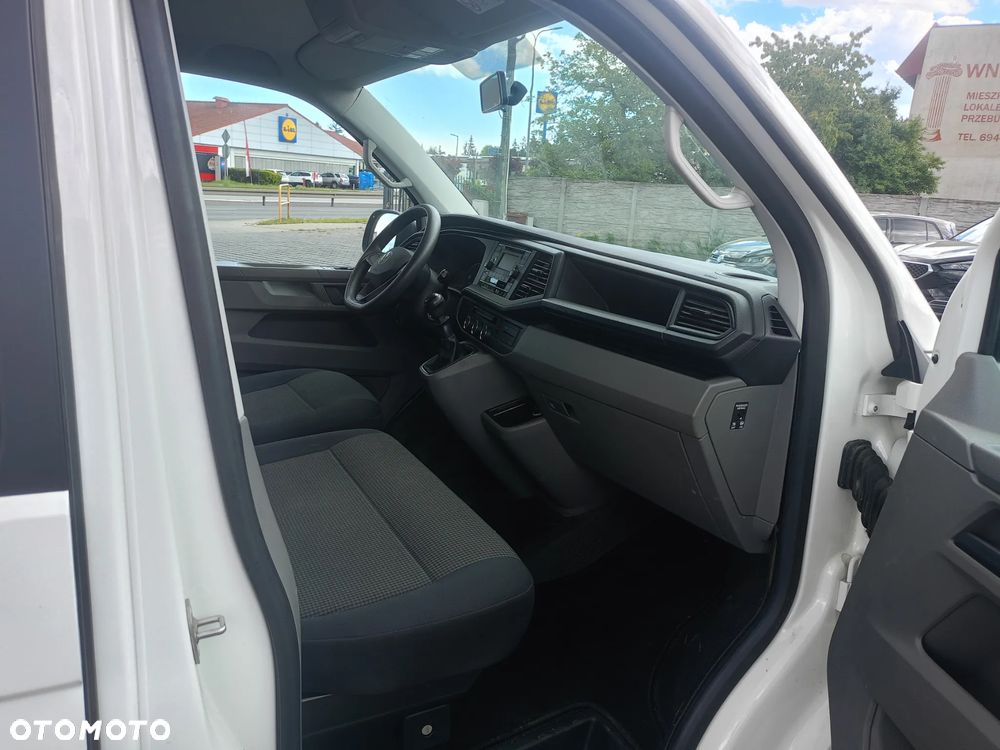 Volkswagen Transporter - 11