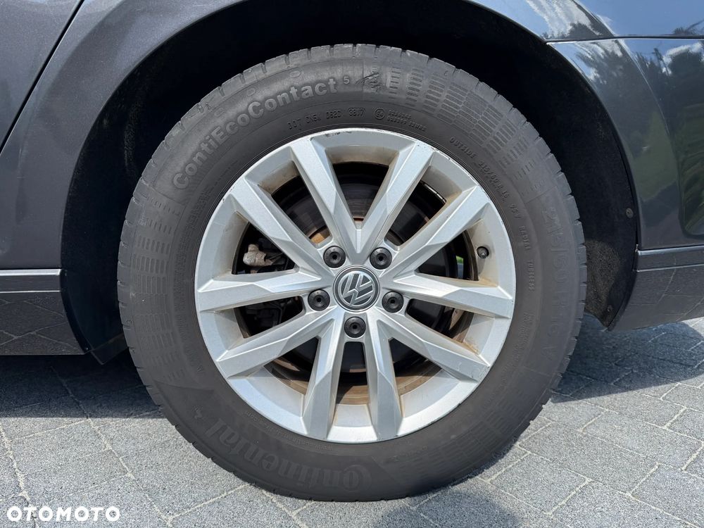 Volkswagen Passat 2.0 TDI SCR Comfortline DSG - 10