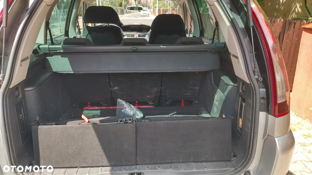 Citroën C4 Picasso 2.0 HDi Equilibre Exclusive Navi MCP - 27