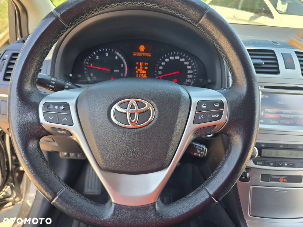 Toyota Avensis - 27