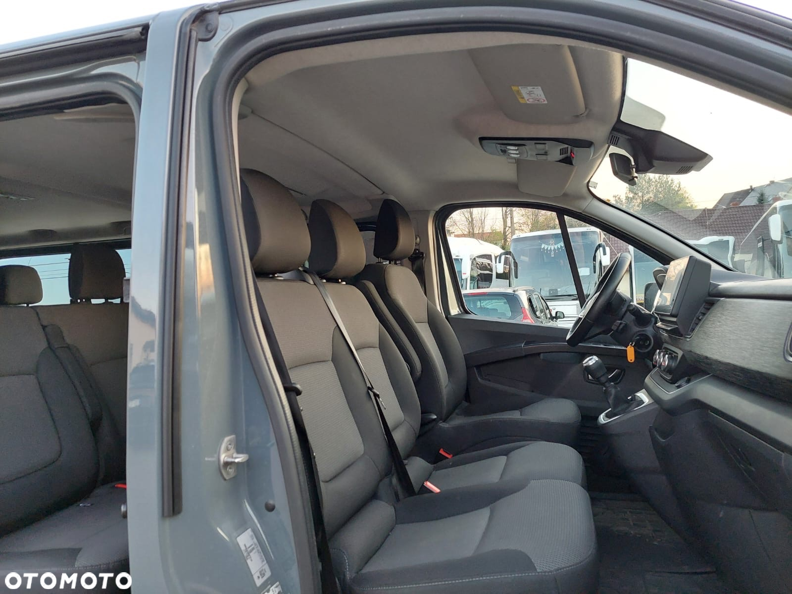 Renault Trafic - 25