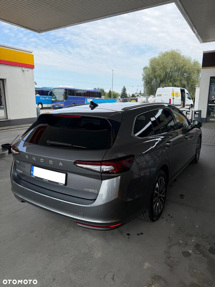 Skoda Superb 1.5 TSI mHEV Drive DSG - 12