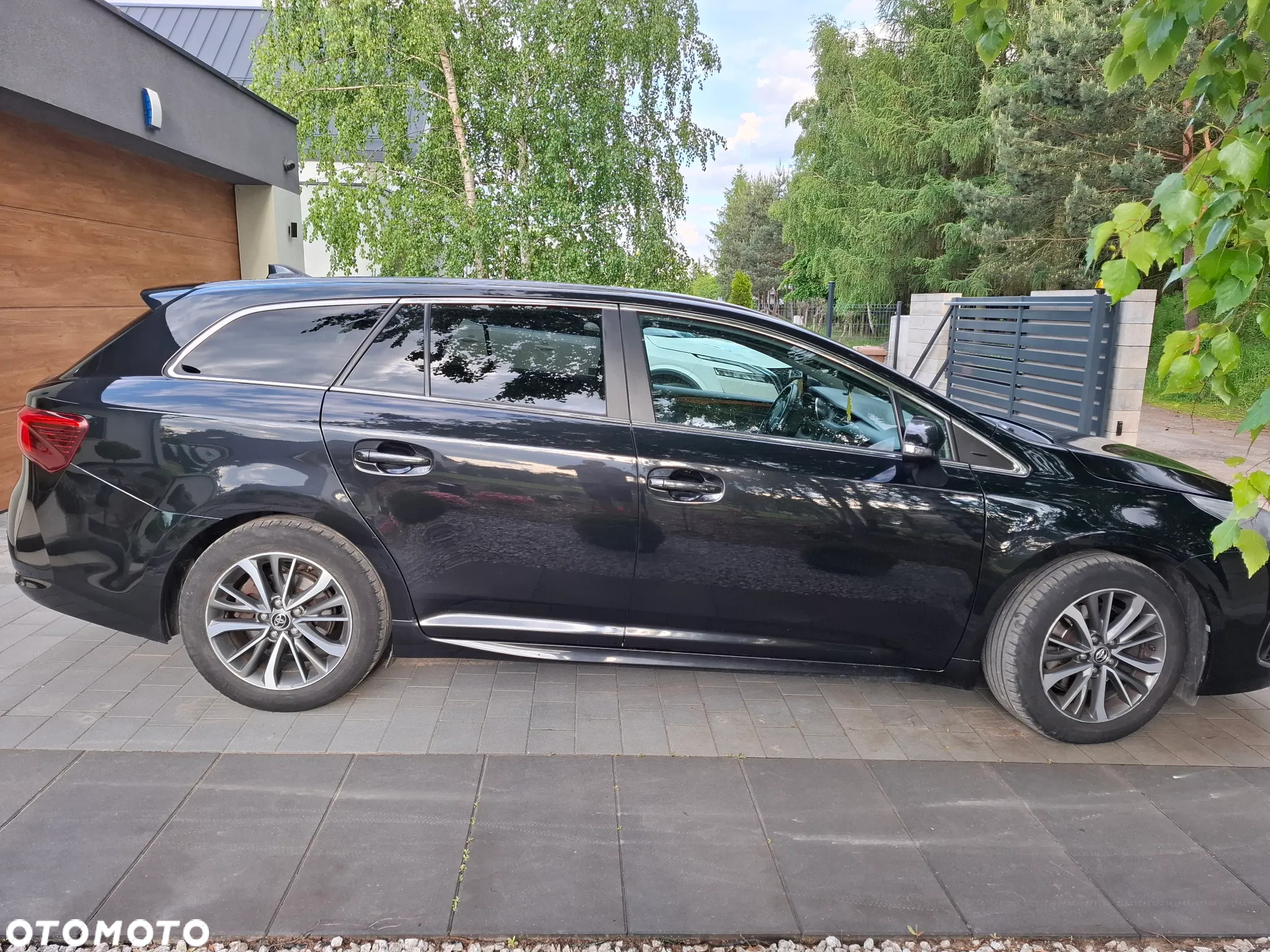 Toyota Avensis 2.0 D-4D Prestige - 5