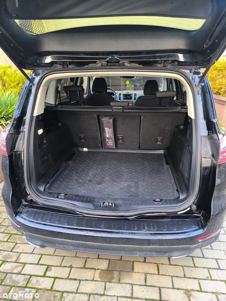 Ford S-Max 2.0 TDCi Titanium PowerShift - 12