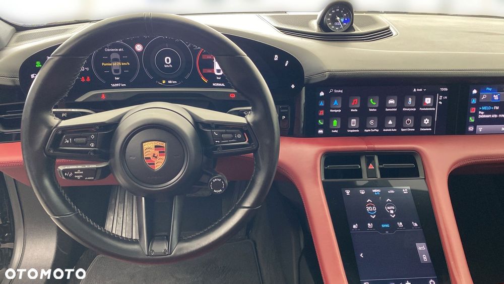 Porsche Taycan - 15