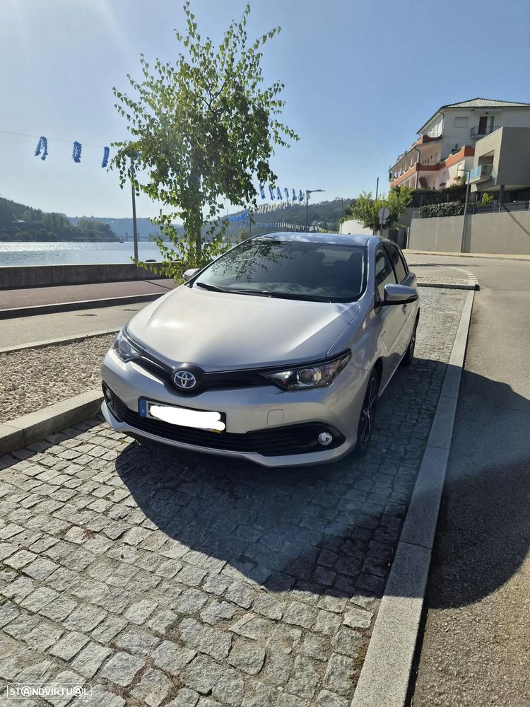 Toyota Auris 1.8 HSD Comfort +P.Techno+P.Sport - 5