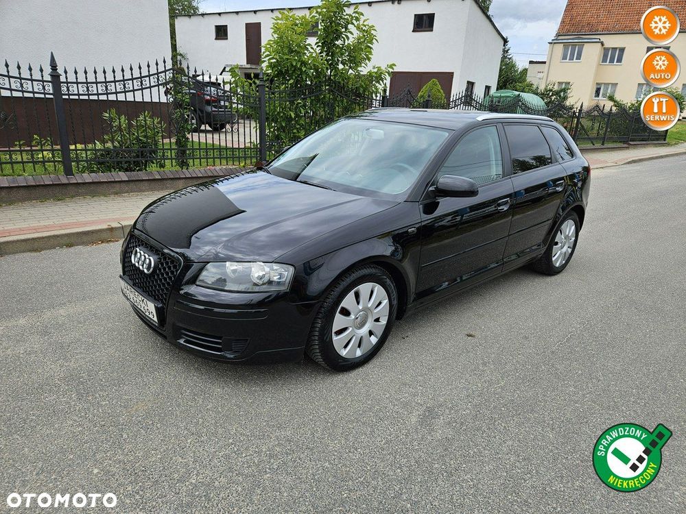 Audi A3 Sportback - 1