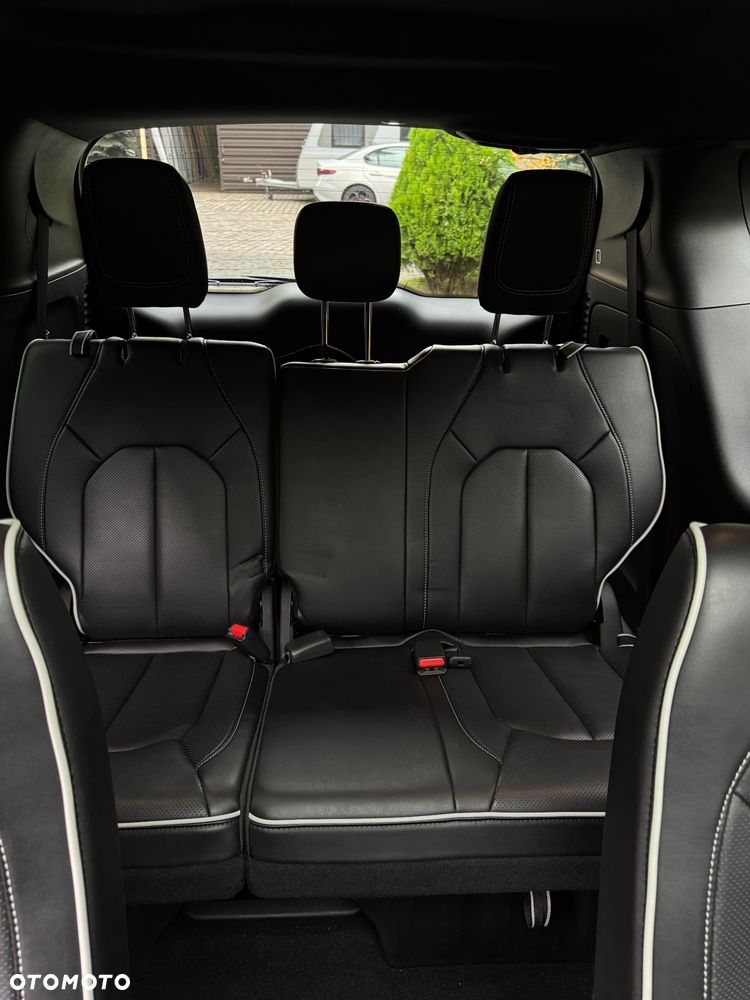 Chrysler Pacifica - 20