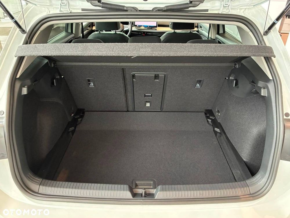 Volkswagen Golf - 27
