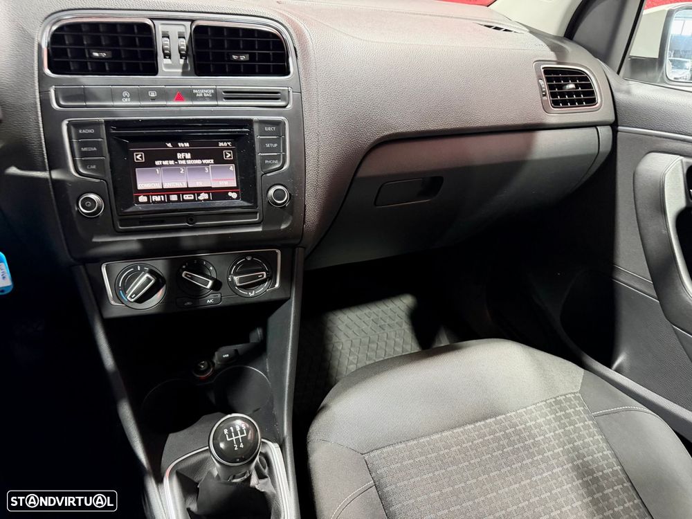 VW Polo 1.4 TDi R-Line - 33