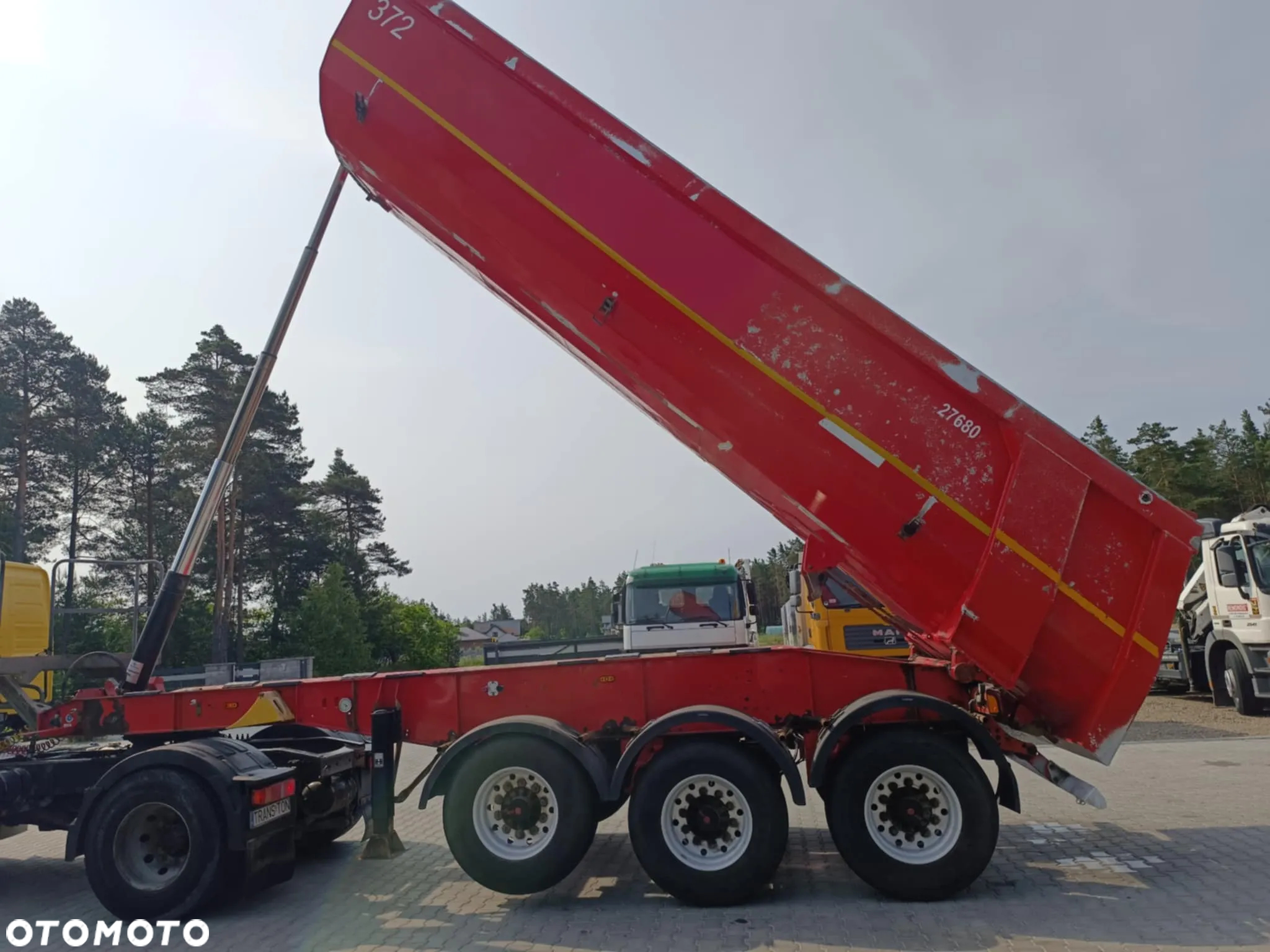 Schwarzmuller 2011 rok 25m3 alufelgi os podnoszona hamulce bebnowe lekka 5,11t SAF - 5