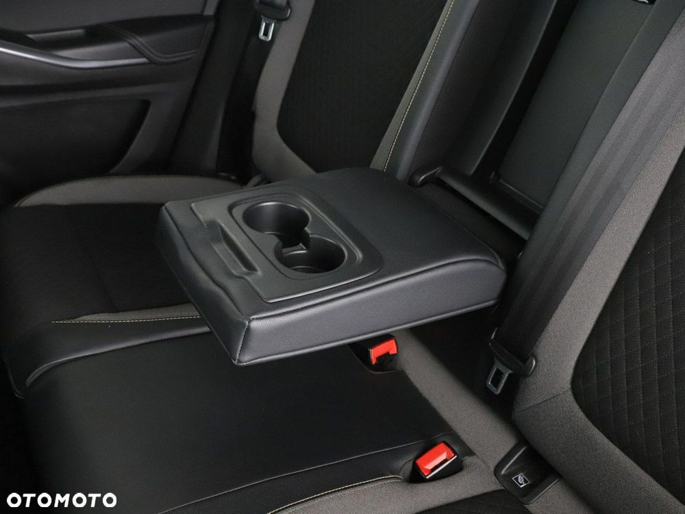 Opel Grandland X 1.2 T GPF Design Line S&S - 38