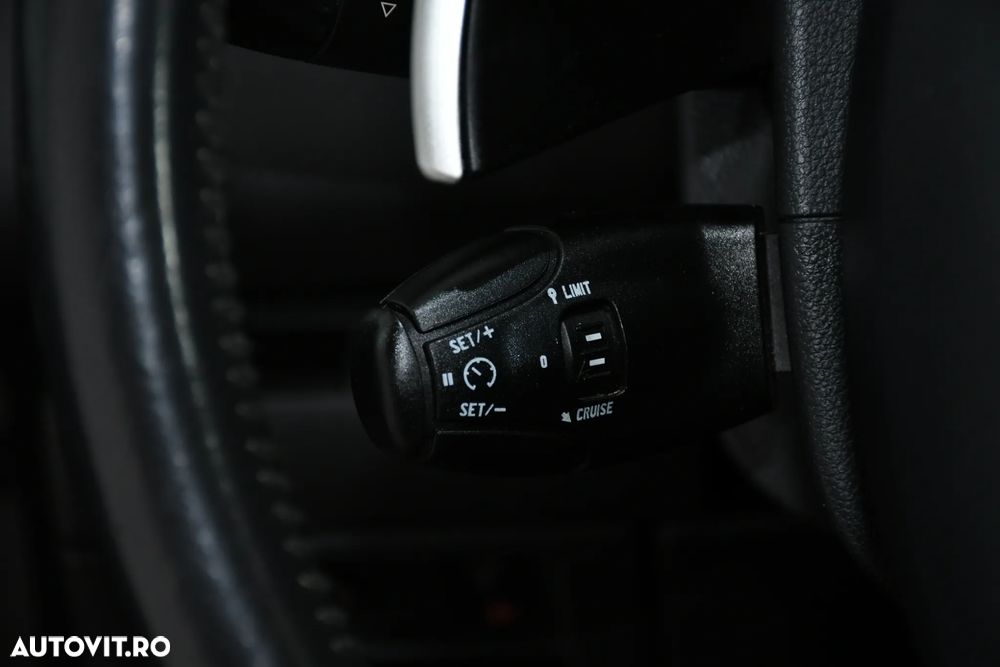 Peugeot 3008 Hybrid4 - 23