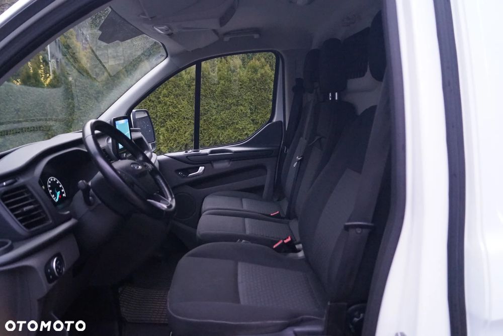Ford Transit Custom - 10