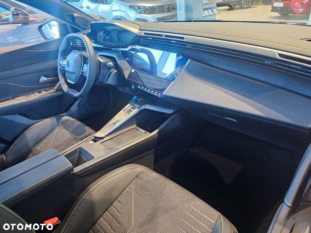 Peugeot 308 - 11