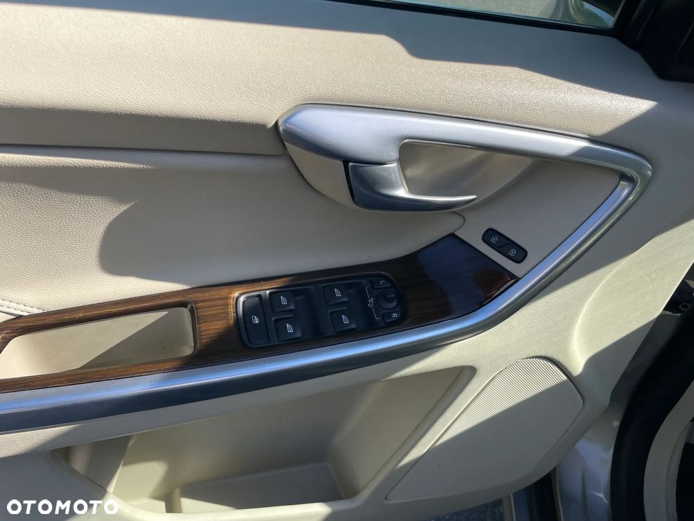 Volvo XC 60 - 11