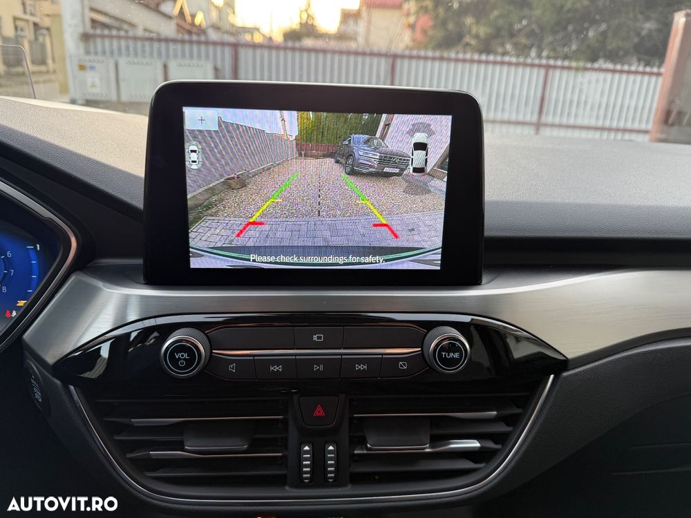 Ford Kuga 1.6 EcoBoost 2x4 Titanium - 20