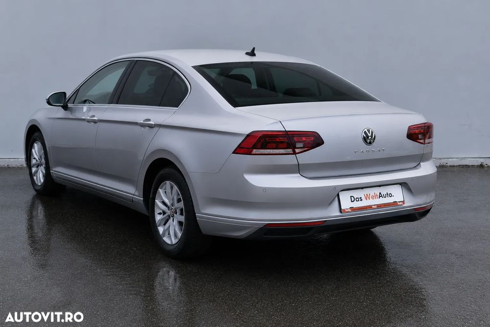 Volkswagen Passat 2.0 TDI DSG Comfortline - 4