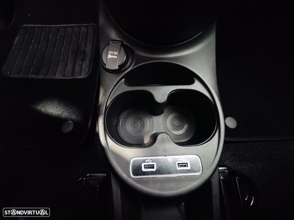 Fiat 500C 1.0 Hybrid - 21
