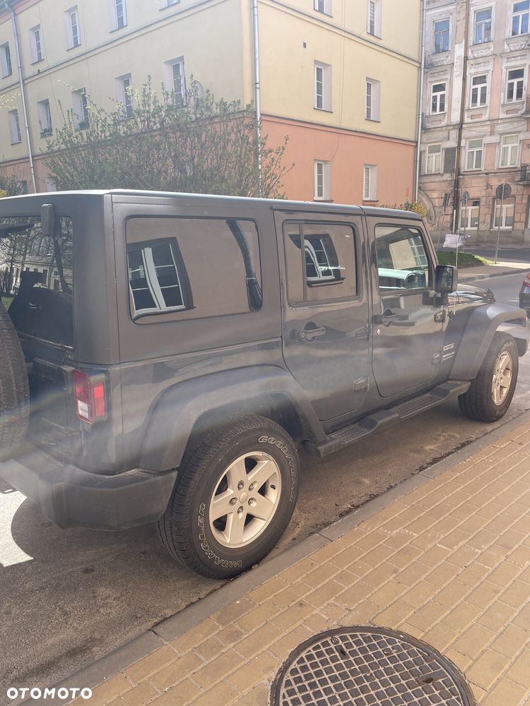 Jeep Wrangler - 3