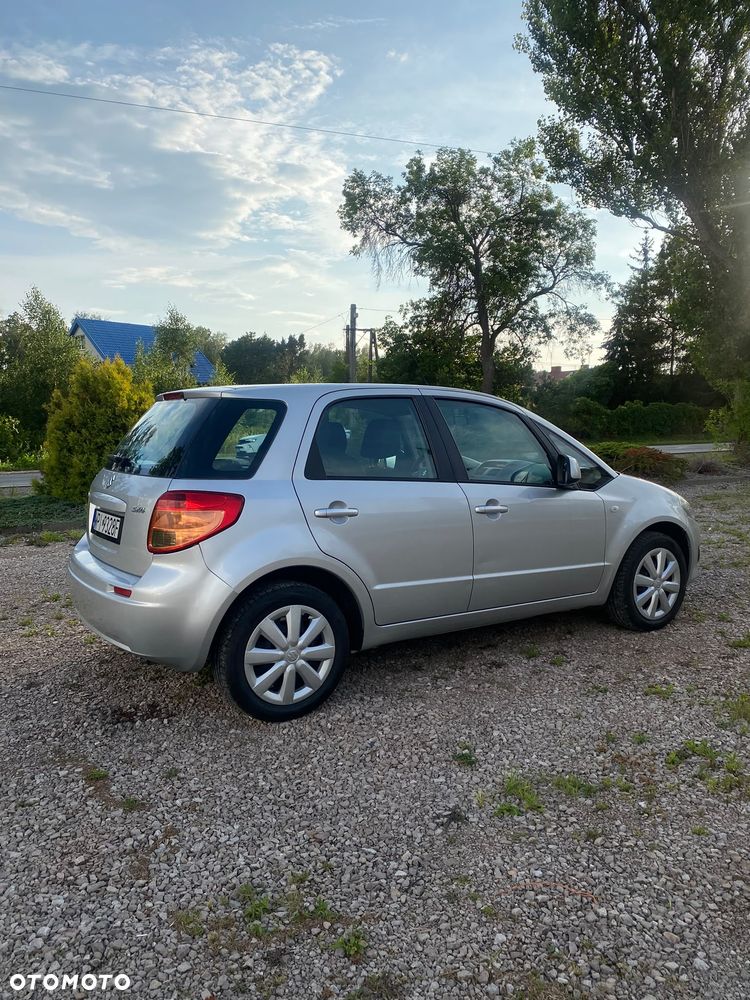 Suzuki SX4 1.6 GLX / Comfort - 4