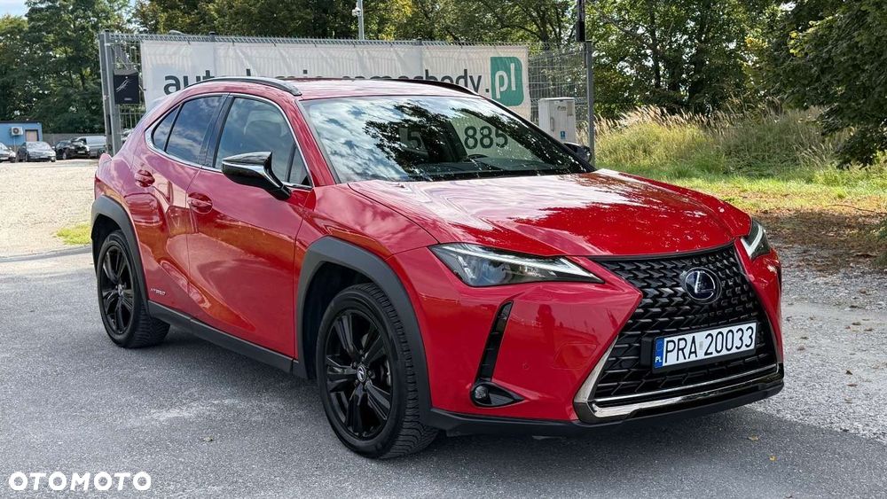 Lexus UX - 8