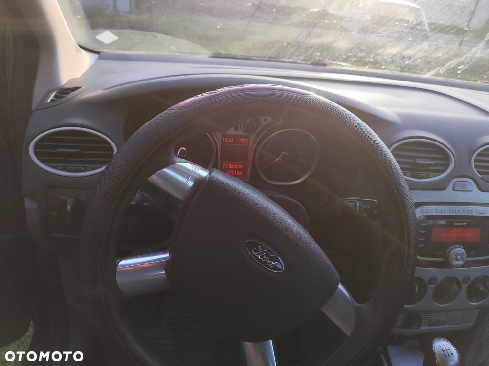 Ford Focus 1.4 16V Style+ - 2