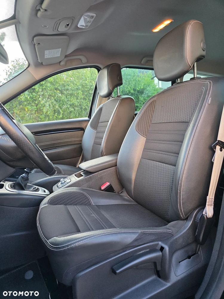 Renault Grand Scenic ENERGY TCe 115 Bose Edition - 24