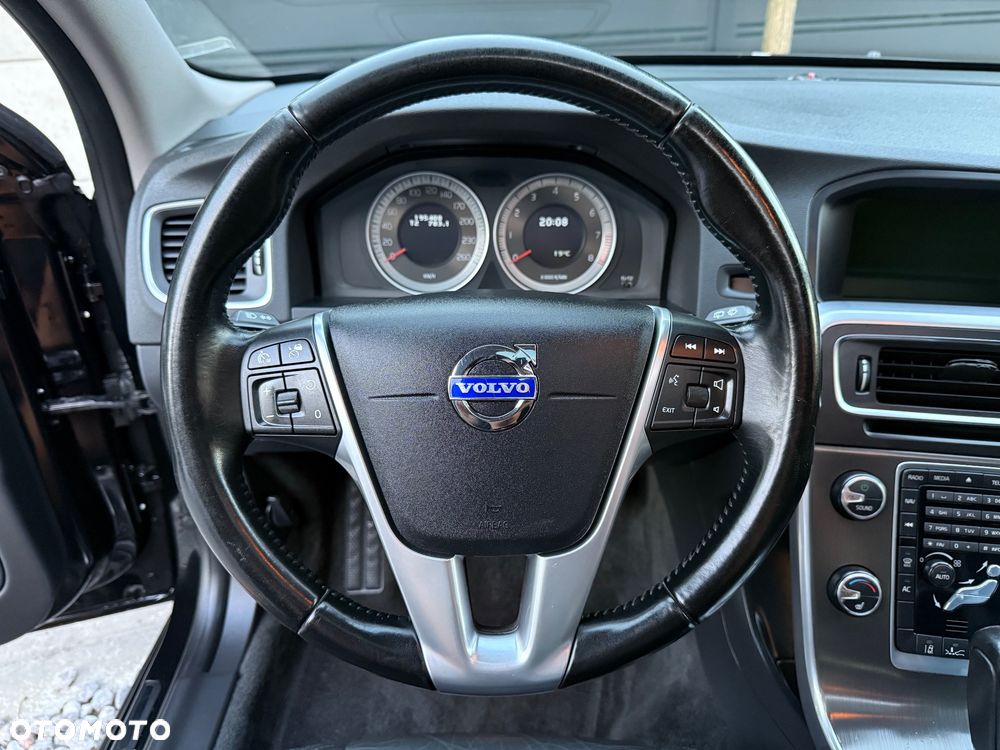 Volvo V60 T6 AWD Geartronic Momentum - 18