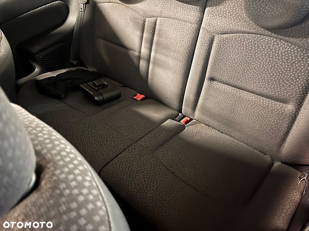 Renault Clio 1.2 Access - 11