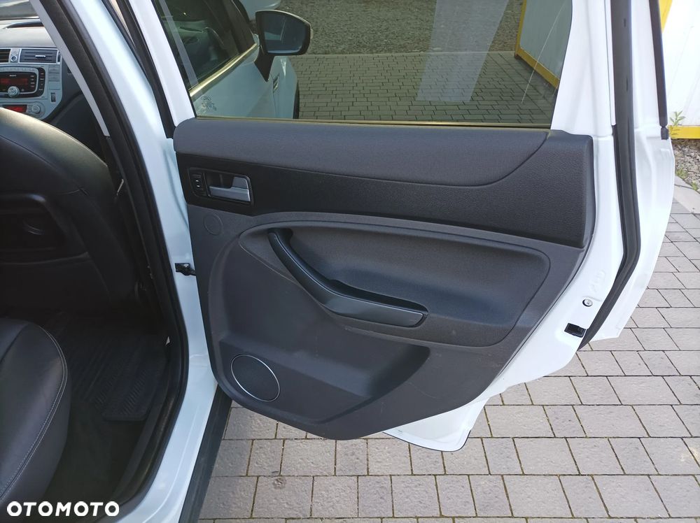 Ford Kuga 2.0 TDCi 4x4 Titanium - 25