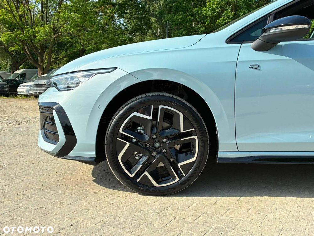 Volkswagen Golf - 29