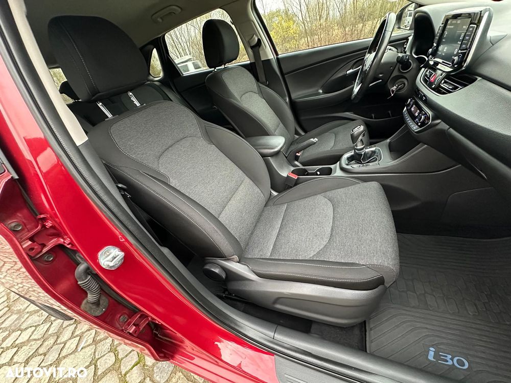 Hyundai i30 1.5 110CP 5DR M/T Comfort - 14