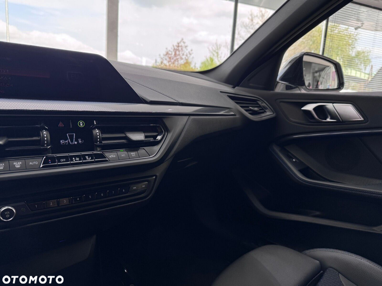 BMW Seria 1 118i M Sport - 25