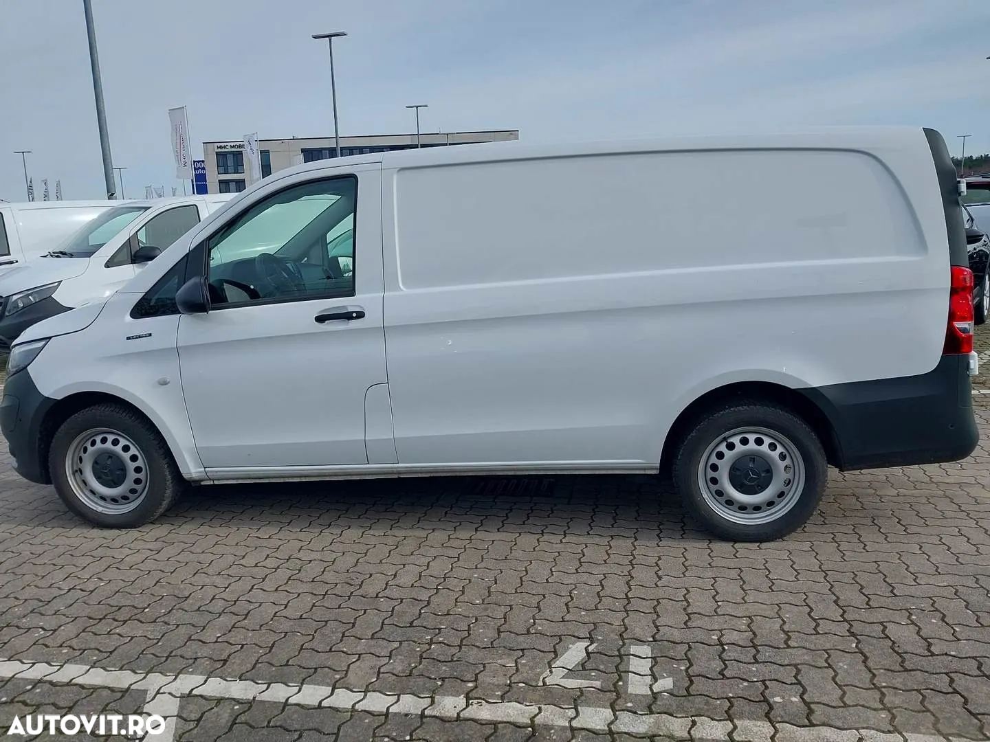 Mercedes-Benz eVito Lung - 11