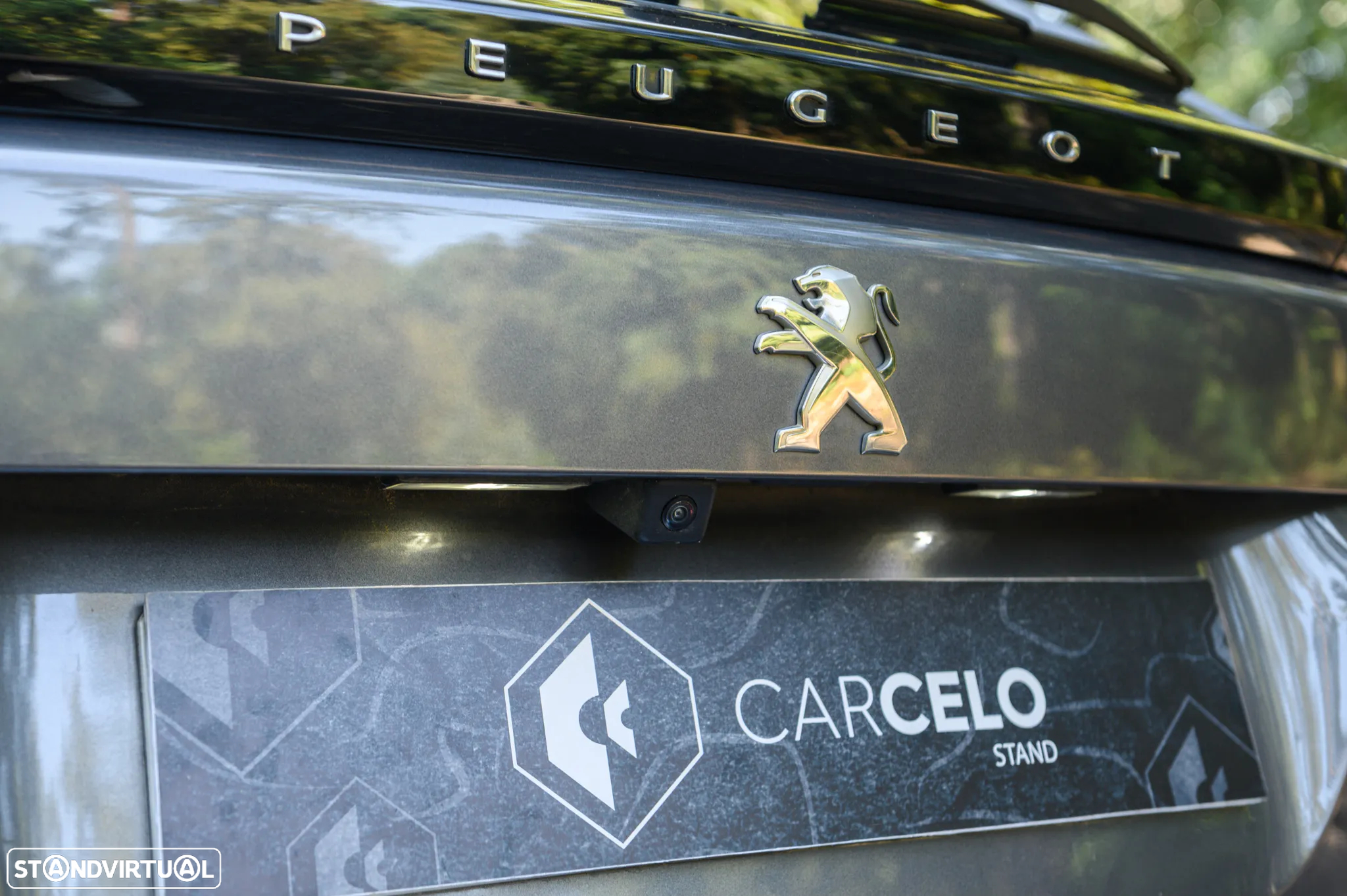 Peugeot 2008 1.2 PureTech Allure Pack - 8