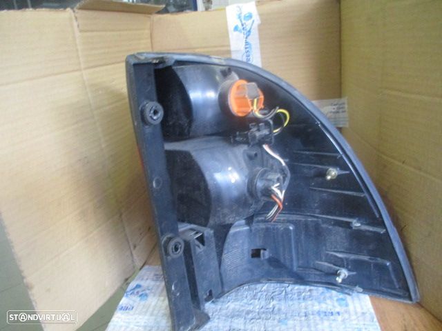 Farol Tras STOP1728 SAAB 95SW 2000 5P ESQ ORIGINAL - 3