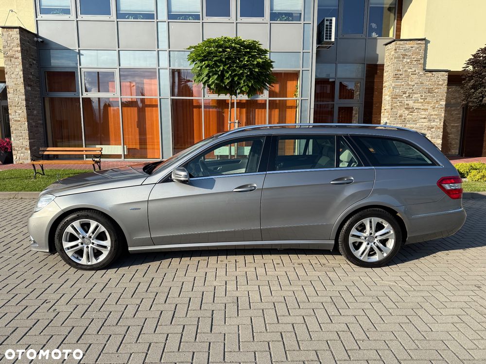 Mercedes-Benz Klasa E 220 CDI DPF BlueEFFICIENCY Automatik Avantgarde - 2