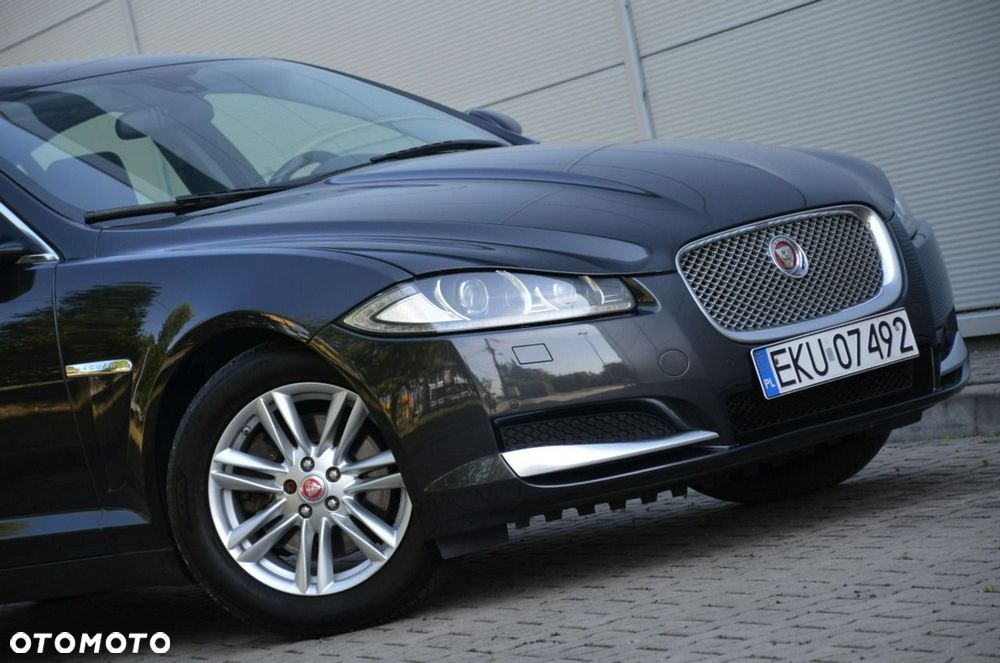 Jaguar XF - 16