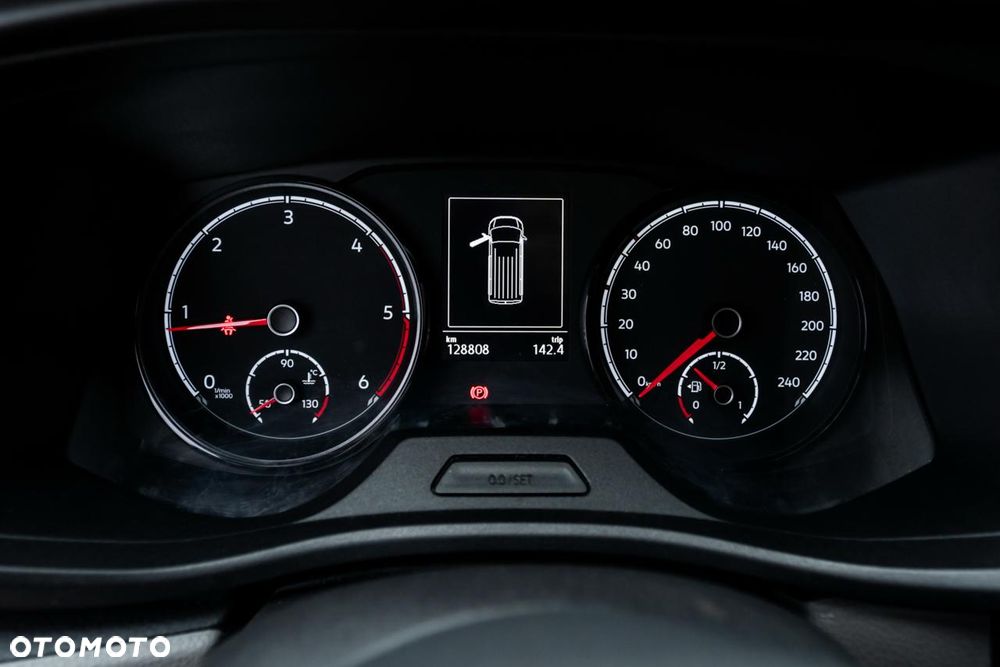 Volkswagen Transporter - 8