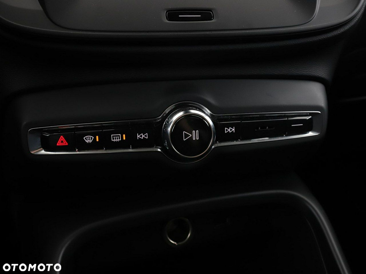 Volvo XC 40 T2 Momentum Core - 27