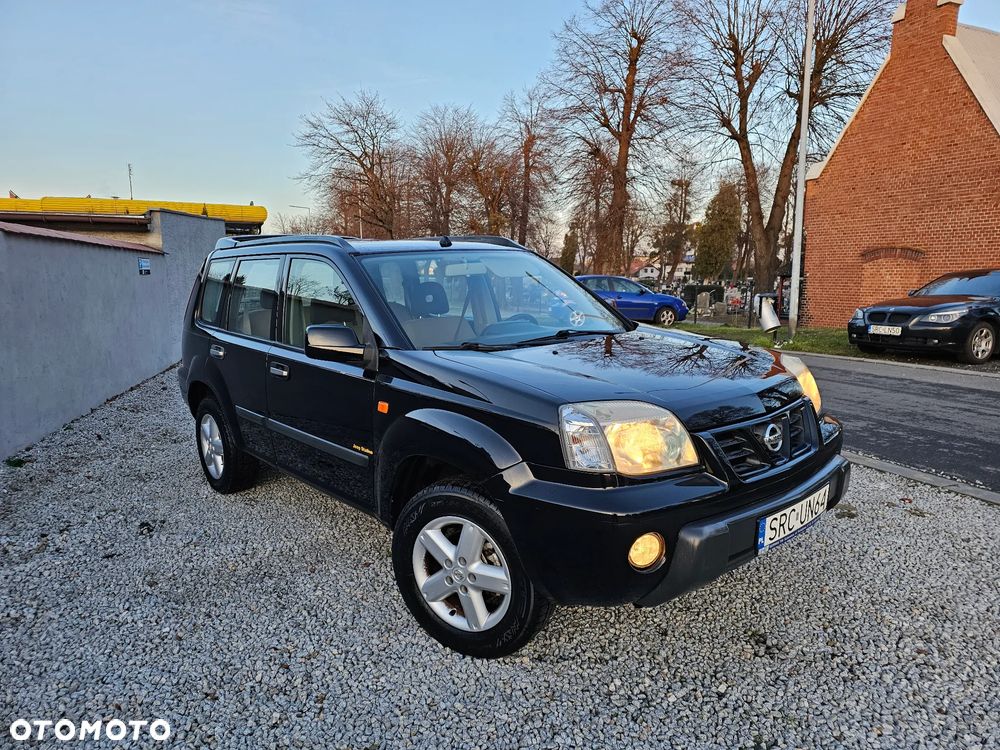 Nissan X-Trail 2.0 4x2 Comfort - 12