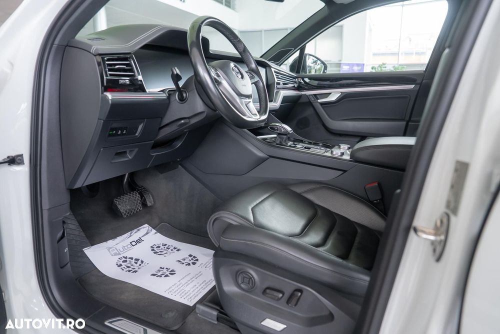 Volkswagen Touareg 3.0 V6 TDI 4Motion DPF Automatik R-Line - 16