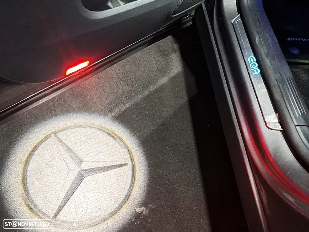 Mercedes-Benz EQA 300 4Matic AMG Line - 24