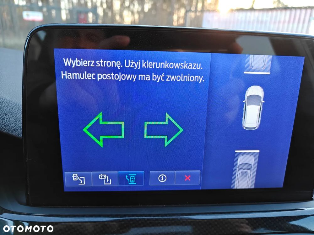Ford Focus 1.5 EcoBlue Start-Stopp-System ST-LINE - 19