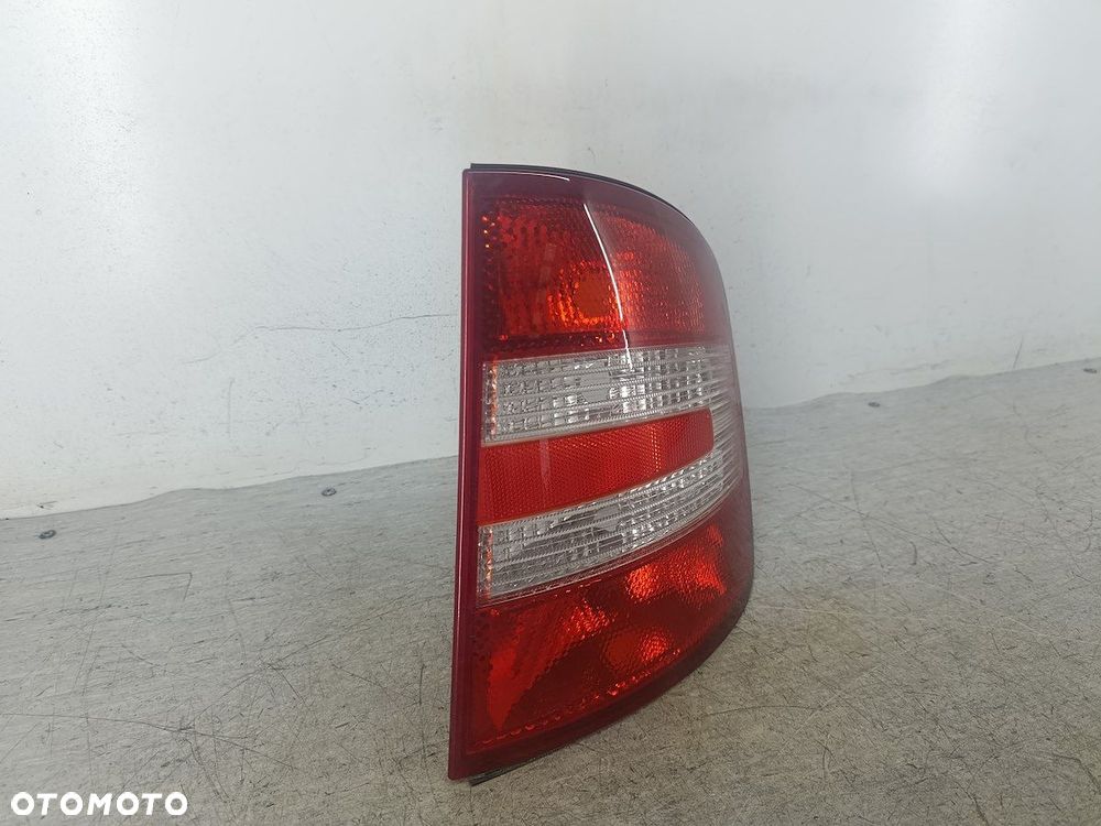 LAMPA TYLNA PRAWA SKODA FABIA I FL KOMBI - 6