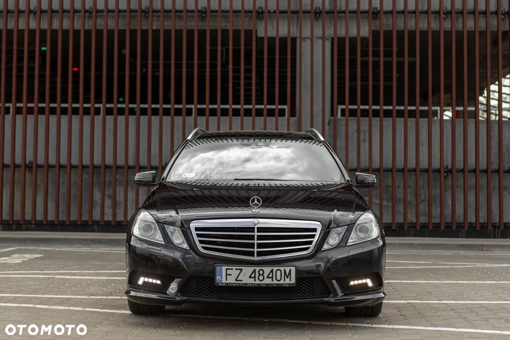 Mercedes-Benz Klasa E 350 CGI BlueEFFICIENCY 7G-TRONIC Avantgarde - 6
