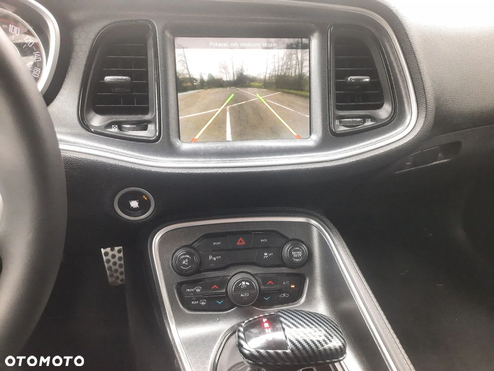 Dodge Challenger - 13