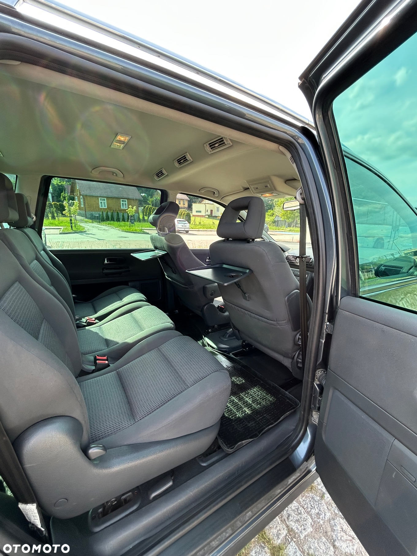 Volkswagen Sharan - 10
