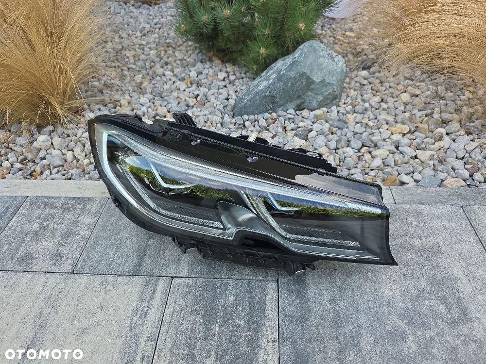 BMW 3 G20 G21 Lampa prawa przód Full Led Laser 5A1DB54-01 Srebna - 2